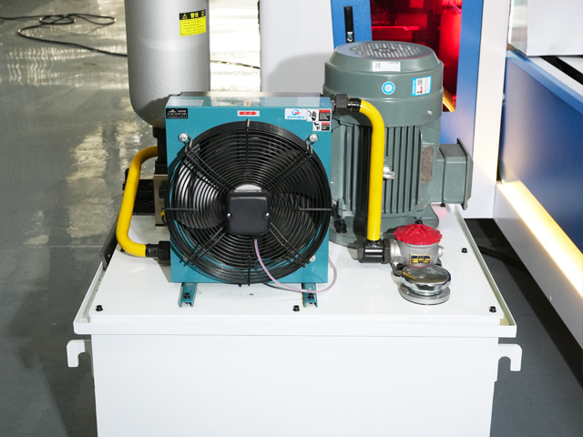 Dual-Speed, Dual-Pressure Hydraulic System